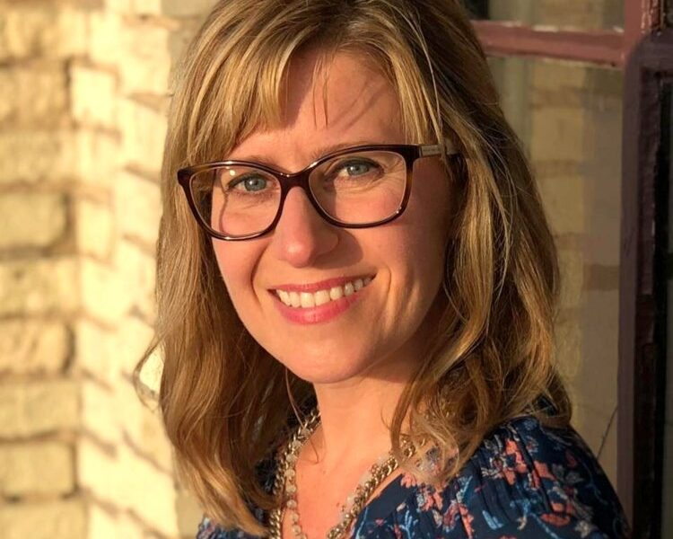 Grand Haven author Melanie Hooyenga