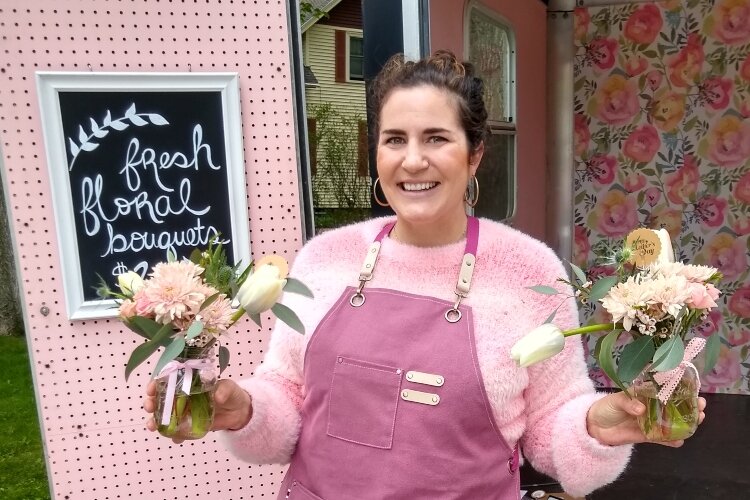 Jess Resheske launched Blossoms of Joy, a mobile flower cart.