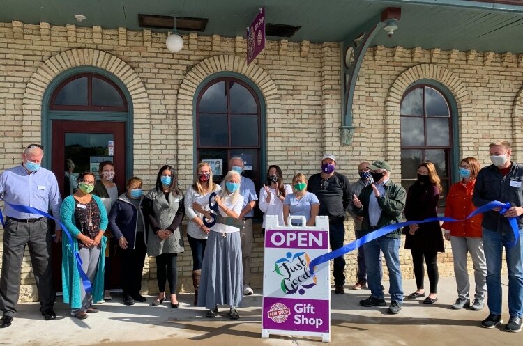 Just Goods Gifts recently held a ribbon-cutting ceremony to celebrate its new location.