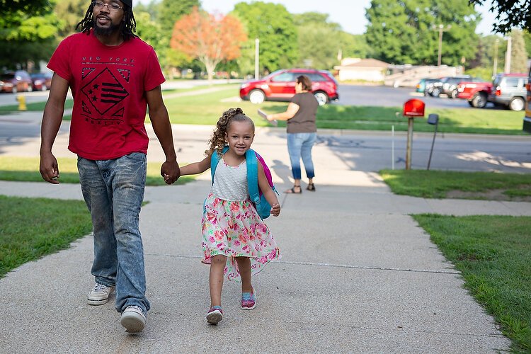 A father drops off his daughter at Ready for School summer readiness camp at Maplewood Elementary School. (Courtesy of Ready for School)