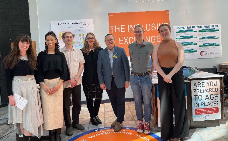 Zoe Carmichael and her students pictured with Dave Bulkowski.