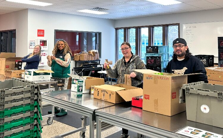 Women@Gentex, a business resource group, hosts bimonthly volunteer opportunities for employees to give back as a team.