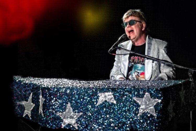 Elton Rohn, the band that has played to tens of thousands of Elton John fans, is set to perform a high-energy show on Aug. 13 at the Park Theatre in Holland.