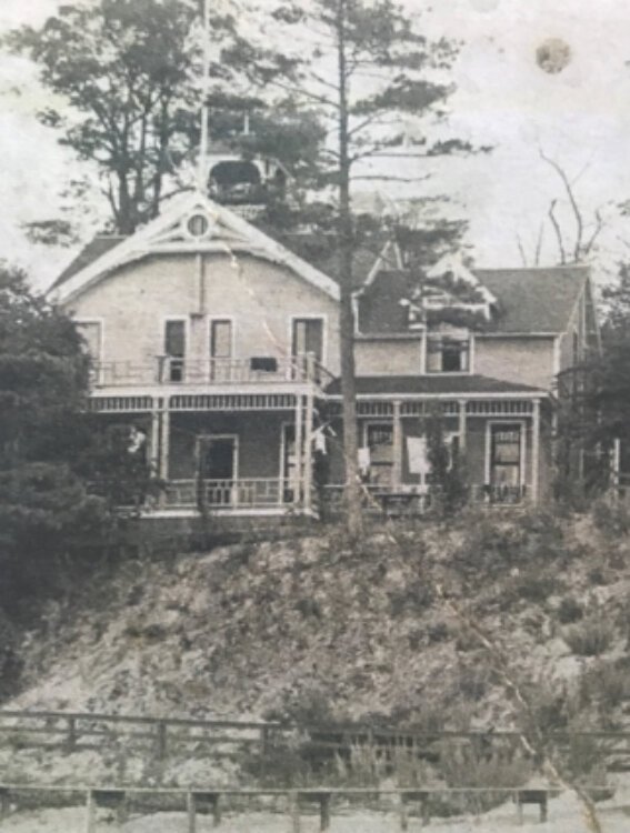 KIL-KARE cottage in Highland Park, Grand Haven, ca. 1900-1910.