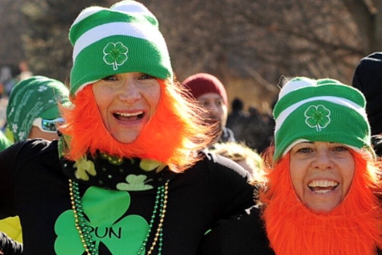 Saugatuck-area residents and visitors are puttin’ on the green for the annual Shamrock Walk and Roll and Shamrock Pub Crawl, set for March 16, starting at Wicks Park Bar & Grille.