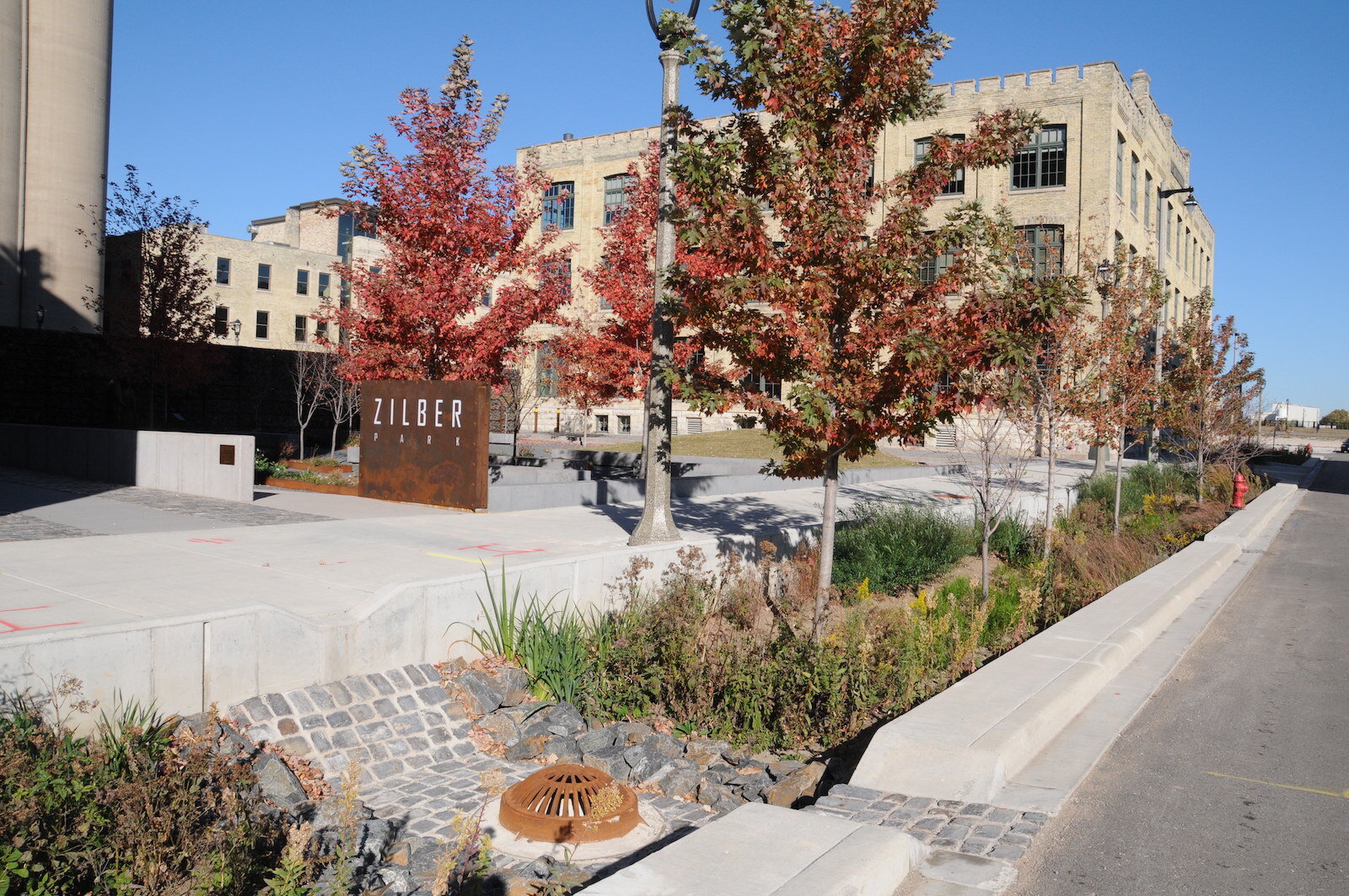 The bioswale at Pabst Brewery is part of a region-wide plan of the Milwaukee Metropolitan Sewerage District to capture water every time it rains. Photo courtesy MMSD